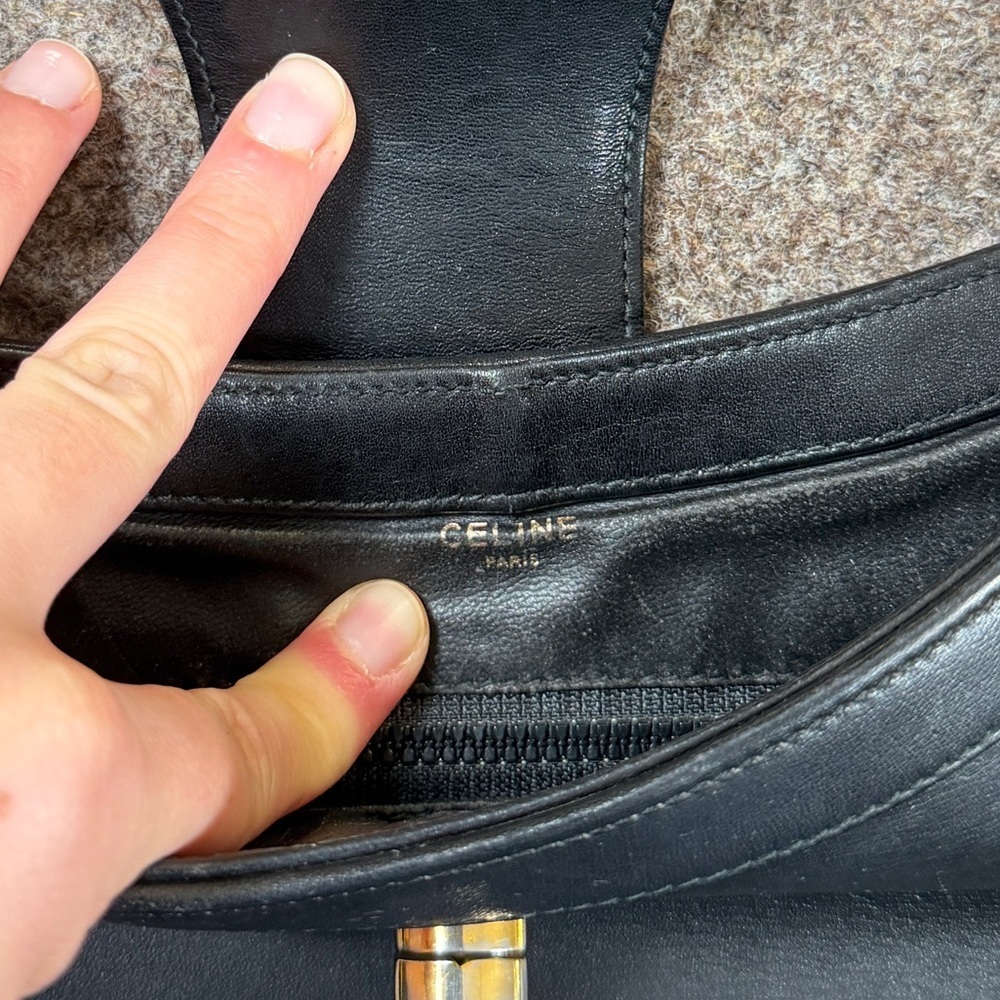 Vintage 80s Celine Black Smooth Leather Hobo Shoulder Bag Gold-Toned Hardware - Picture 11 of 16